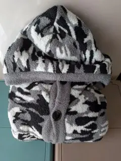 『30日までの価格』VENCE EXCHANGE 迷彩柄モコモコパーカー