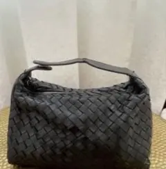 BOTTEGA VENETA イントレチャート ハンドバッグ ブラックのサムネイル