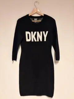 【美品】DKNY ブラック ニットワンピース ロゴ入り