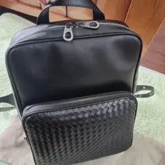 ボッテガヴェネタ イントレチャート リュックサック オールレザー