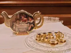ティアラ　ティン缶　ショコラムニエ　4個セット Tiara ティアラ ショコラムニエ風 ティン缶 アンティーク - メルカリ