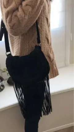 グレースコンチネンタル フリンジ スエード ショルダーバッグ