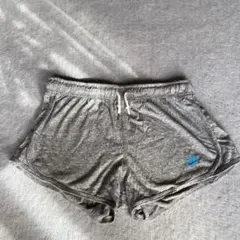 新品未使用　ナイキ　ショートパンツ L