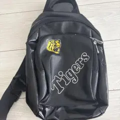 タイガースロゴ付き黒いバッグ 2014年限定品