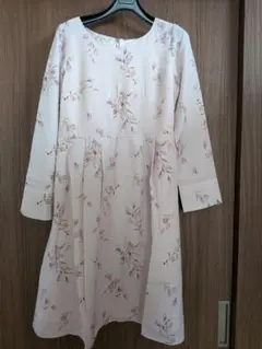 MISCH MASCH 新品定価10,000 円　花柄 長袖 ピンクワンピース