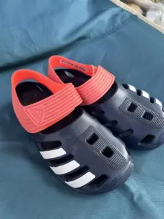 adidas ネイビー/レッド サンダル 33/210