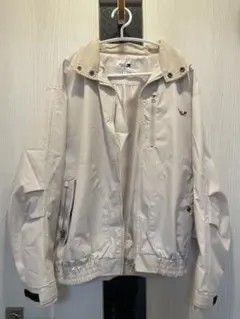 ホワイトナイロンジャケット フード付き