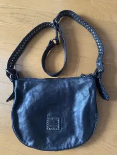 美品！カンポマッジ CAMPOMAGGI 二つ折り財布 ビンテージ加工 スタッズ