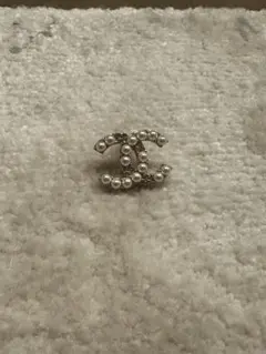 CHANEL CCロゴ ピアス(片耳用)