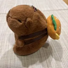 【タグ付き】カピバラ　ハンバーガーぬいぐるみマスコット