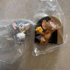 トムとジェリー　ジェリーとタフィーがいるお家フィギュア　ガチャガチャ