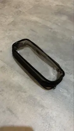 【匿名配送】ブラック透明筆箱