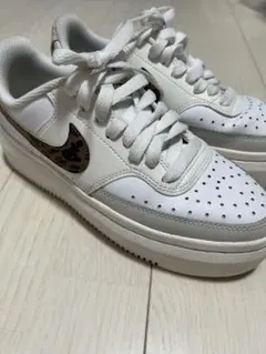 【1月中値下げ⭕️】NIKE コートビジョンアルタ　スニーカー　ヒョウ柄