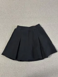 UNIQLO キッズ プリーツスカート ブラック 130のサムネイル