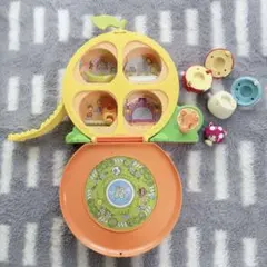 こえだちゃん みかんのにぎやかペットマンション つながるおさんぽカー こりんごのサムネイル