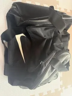 ナイキ　ボストンバックのサムネイル
