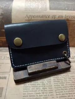 【週末限定値下げ】サドルレザーミニトラッカーウォレット手縫い　黒　背面ポケット付