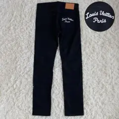 Item thumbnail for item 159f930e-1d6e-4e4a-a787-0aca7d4d44c5