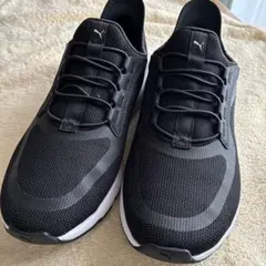 PUMA スニーカー　２６.5ｃｍ