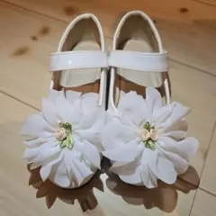ホワイト 花飾り バレエシューズ