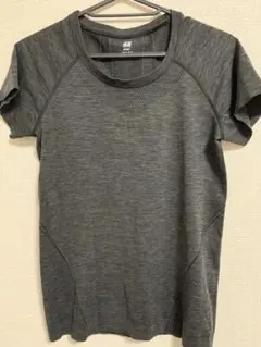 H&M スポーツTシャツのサムネイル