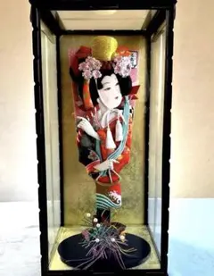 伝統的な羽子板人形 ケース付きのサムネイル