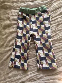 アンドミニョン パンツ