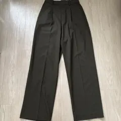 UNIQLO タックワイドパンツ　丈長め　カーキ　Sサイズ