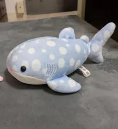 ジンベエザメ ぬいぐるみ 水玉模様のサムネイル