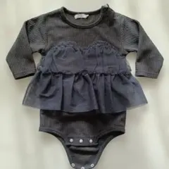 フリル付き黒ロンパース 80　ペアマノン
