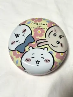 ちいかわ　ハチワレ　うさぎ　缶