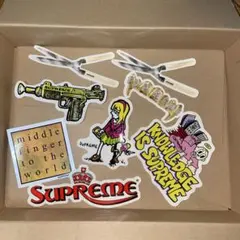 シュプリーム ステッカー　8枚セット