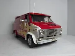 Chevrolet Chevy Van 【G10 van】1/18 ミニカー - メルカリ
