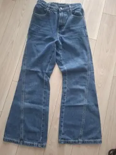 GU フレアジーンズ　150cm