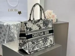 Item thumbnail for item 56e3cf29-4d7b-4e76-825d-4ada787b55d2