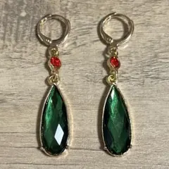 新品未使用 ドロップピアス ハウルの動く城 風 グリーン×レッド×ゴールド