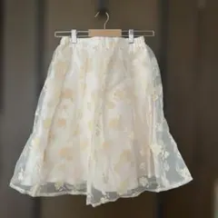 (美品】華やか　オーガンジースカート　花柄　Lのサムネイル
