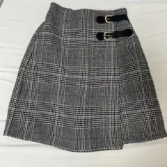 チェック柄ミニスカート バックル付き