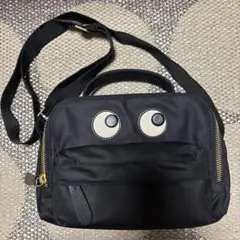 ANYA HINDMARCH アニヤハインドマーチ　アイズ　クロスボディポーチ