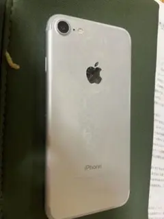 ジャンク 品iPhone 7 シルバー 128G