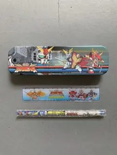 昭和レトロ ガンダム 缶ペンケース HB えんぴつ 定規　セット 筆箱 缶ペン 昭和レトロ ガンダム 缶ペンケース HB えんぴつ 定規 セット