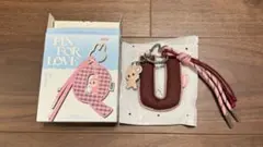 【最終値下げ】POP MART PIN FOR LOVE キーホルダー【U】