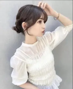 anuans アニュアンス　シャーリングシアートップス　オフホワイトシフォン♡のサムネイル