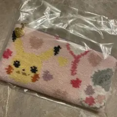 FEILER フェイラー ピカチュウ型取りポーチ ポケモンラブラリーコスメ