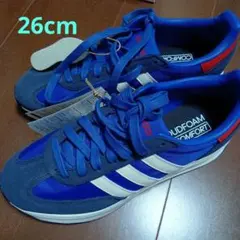 アディダス スニーカー スポーツシューズ　IH8590