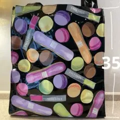 FAUCHON 35×31cmラージサイズのトートバッグ　黒エナメル地マカロン柄