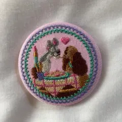 ディズニー　刺繍缶バッチ　わんわん物語