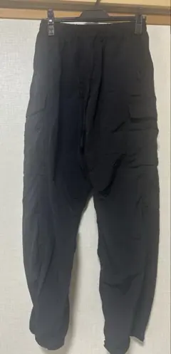 ナイロン カーゴパンツ ブラック Lサイズのサムネイル