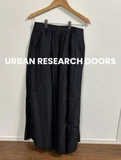 URBAN RESEARCH DOORS ランダムタックタフタスカート　Mのサムネイル