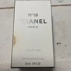 シャネル N°19 パルファム ヴァポリザター 7.5ml